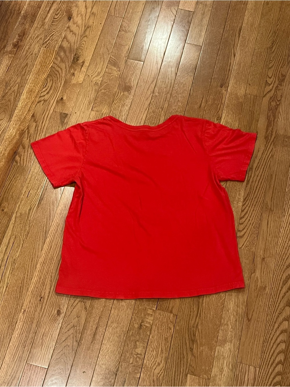 Cincinnati Bearcats Woman’s Collegiate Retro Design Red T-Shirt - Picture 3 of 4